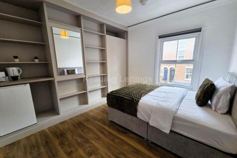 1-bed house on Carey Street, Reading - ALL BILLS INC., £650/mo