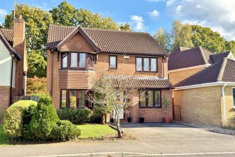 Verwood, BH31 - property photo