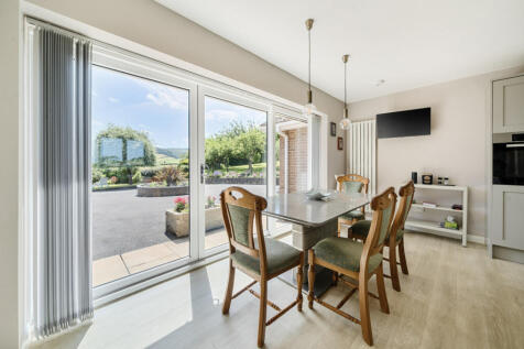 1315591-13-685db3...