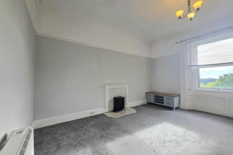Riviera Court photo 3