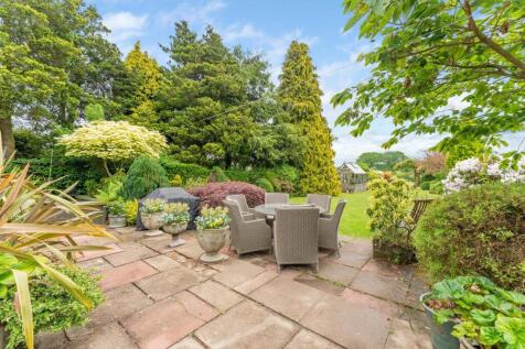 132 Earlswood Common_3.jpg