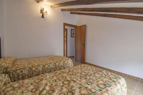 COL2532CH-bedroom11-