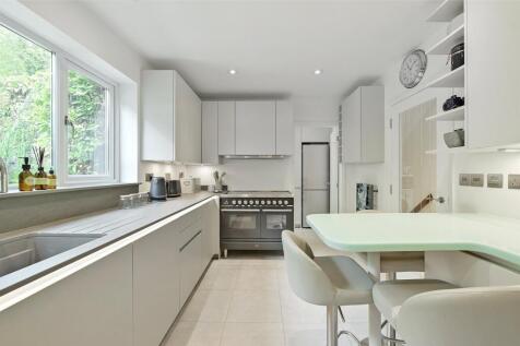Deanfield Road, Henley-on-Thames, Oxfordshire, RG9 photo 3