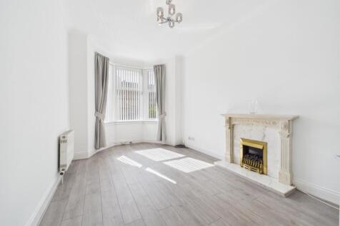 Ballindalloch Drive, Glasgow photo 3