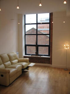 1-bed flat on Malta Street, Manchester, M4, £1,400/mo