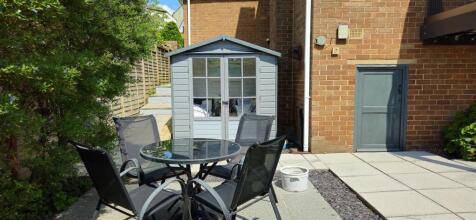 Bramleys Estate Agents - Fenay Bankside - Fenay Br