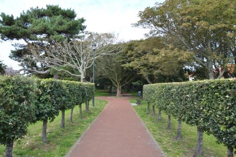 Fishermans Walk Near