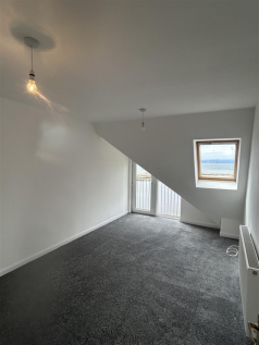 16H Winton Circus, Saltcoats photo 3