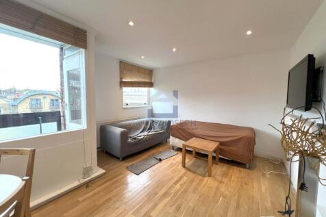 3-bed flat on Fenwick Place, Clapham North, London, SW9 9NN, £3,550/mo