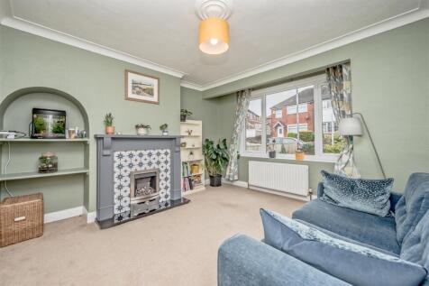 Living Room: