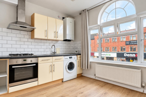 Living Room/Kitchen
