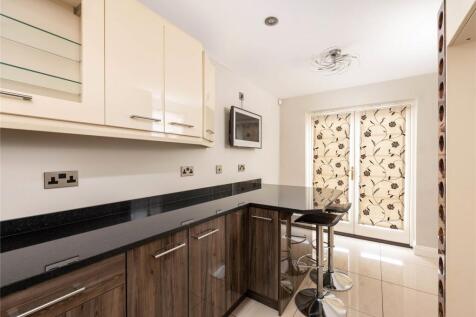 Garwood Crescent, Grange Farm, Milton Keynes, Buckinghamshire, MK8 photo 3