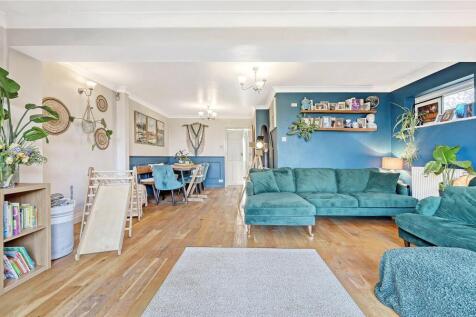 Chelmsford, CM1 - property photo