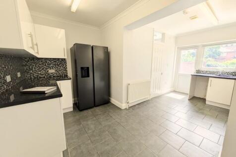 Gaysham Avenue, Gants Hill, IG2 photo 5