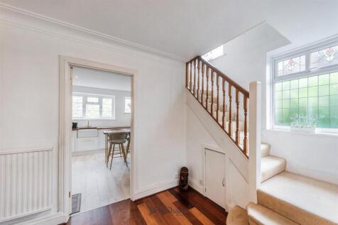 8 The Ridgeway, TN10 4NQ 002.jpg