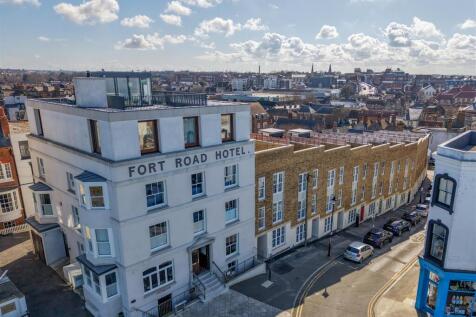 12-16 Fort Road, Margate3.jpg