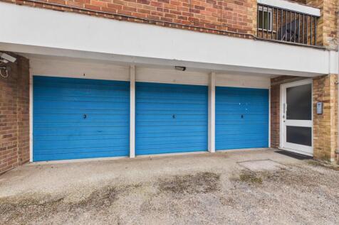 Garage: