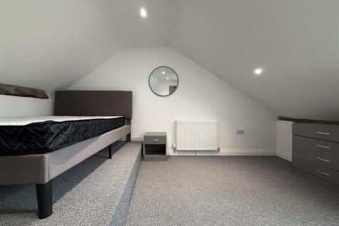 Bedroom 5.jpeg