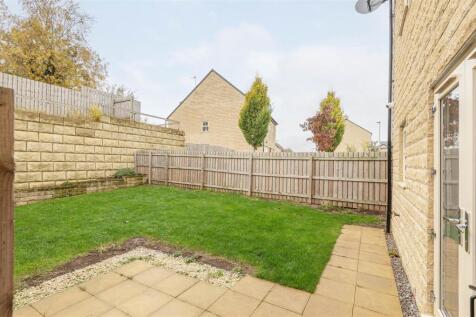 22 - 7 Waddle Road LS25 4EP.jpg