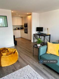 Living Room / Kitchen
