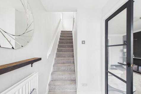 CAM02093G0-PR0097-STILL001