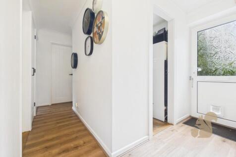 CAM03877G0-PR0345-STILL008.jpg