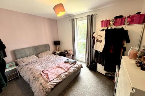 Langsett Court, Warrington, WA5 1HL photo 4