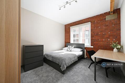 Bells Square, Sheffield, S1 photo 4