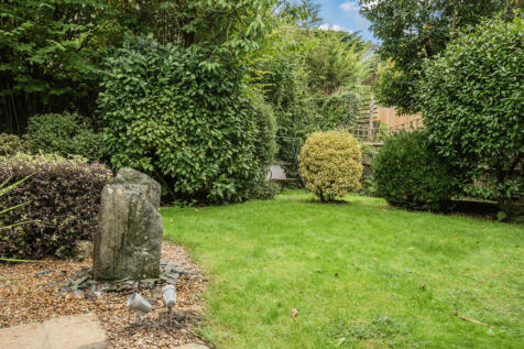 1361344-11-68dd3a...