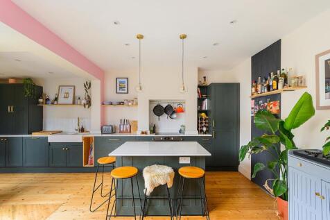 1B6RTN - Kitchen Diner E.jpg