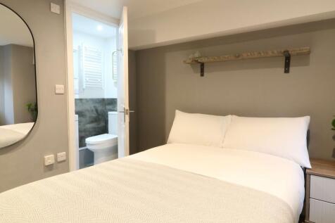 87 Middleton Room 2 1.JPG