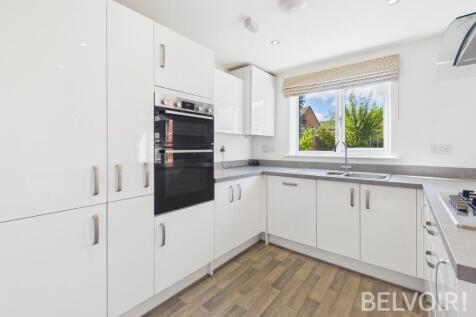 Oriel View, Castlefields, Stafford, ST16 photo 4