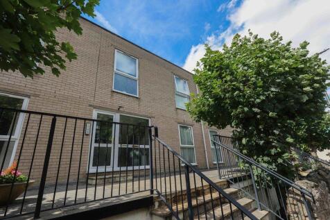 St Christophers Court