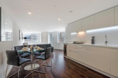 Kitchen (Main)