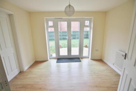 Maidenhair Way, Red Lodge, Bury St. Edmunds photo 4