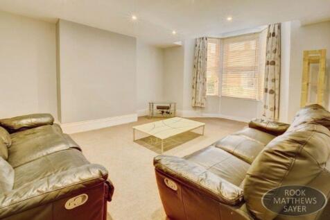 Ashleigh Grove, Newcastle Upon Tyne photo 3