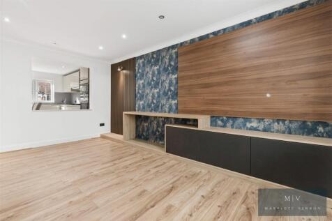 Blossom Close, South Croydon photo 3