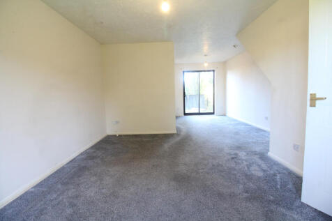 Holland Close, Whitwick, Coalville, Leicestershire photo 3