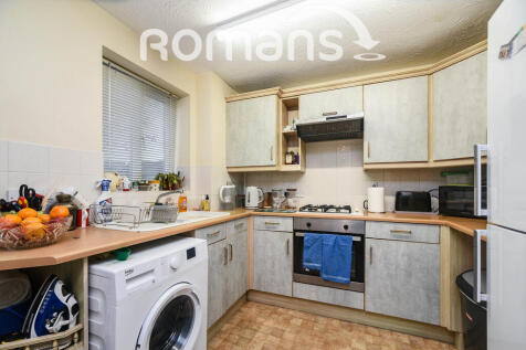 Cobbett Close, Swindon, SN25 photo 4