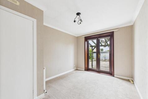 CAM03185G0-PR0111-STILL009