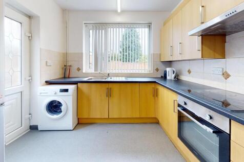 Chester Close, Loughborough photo 4