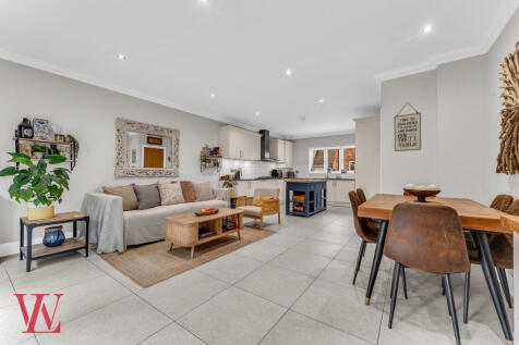 Kitchen / Dining / Family Room