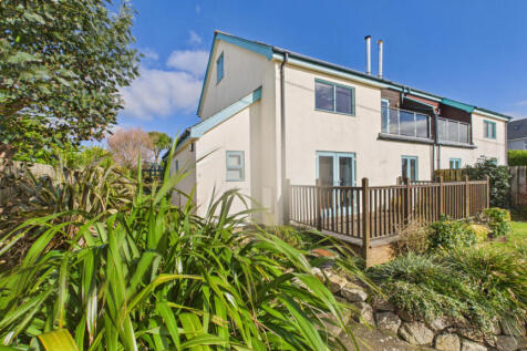 4 Bedroom Semi-Detached House for Sale