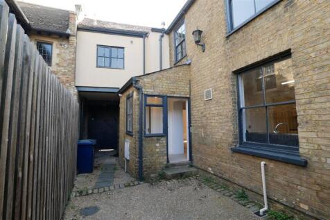 Rear Courtyard