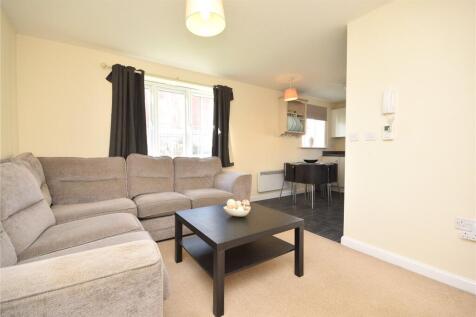 Woodside Court, New Forest Village, Leeds photo 4
