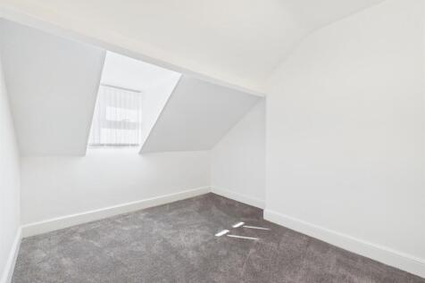Bedroom: