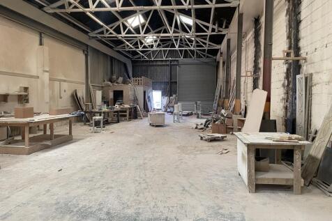 Light Industrial to rent Image 3