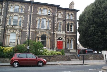107 PEMBROKE ROAD F4