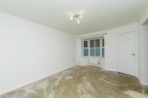 Springwood Close, WAKEFIELD, WF3 3EZ photo 4