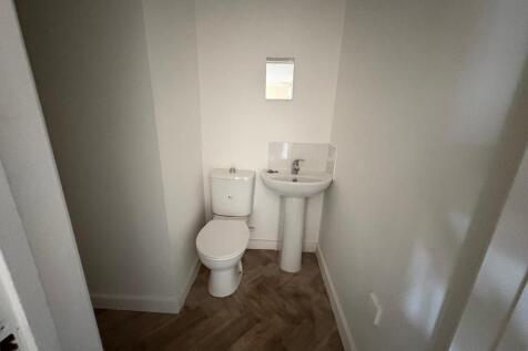Flat , High Street, MK40 photo 4